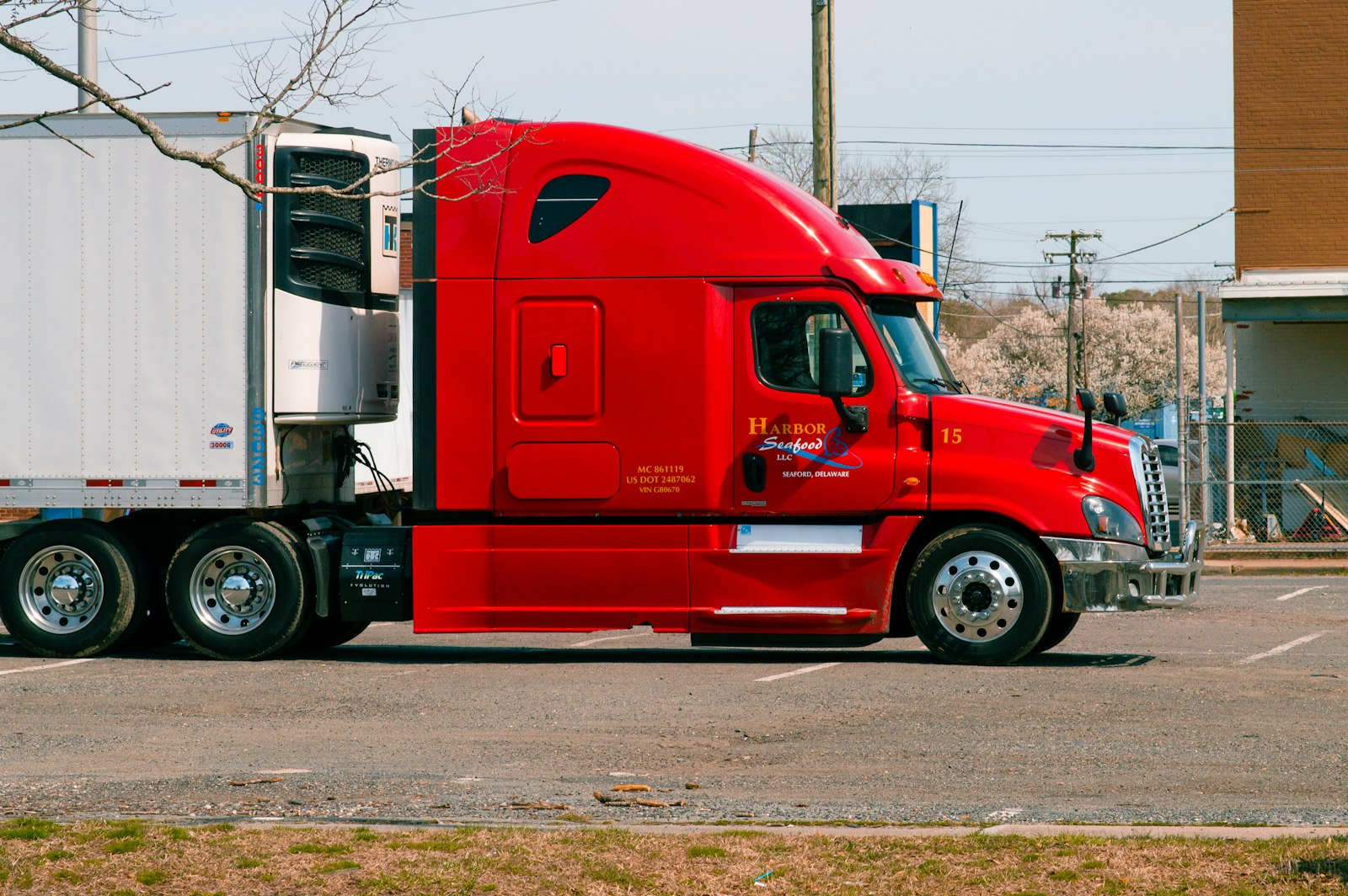 Tractor with a refrigerated trailer